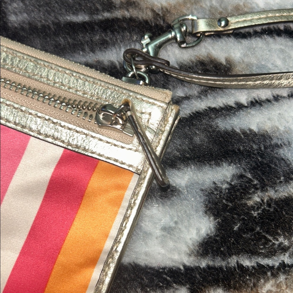 Coach Julia Legacy Stripe zippy wallet wristlet in sateen gold metallic leather. - Picture 11 of 11